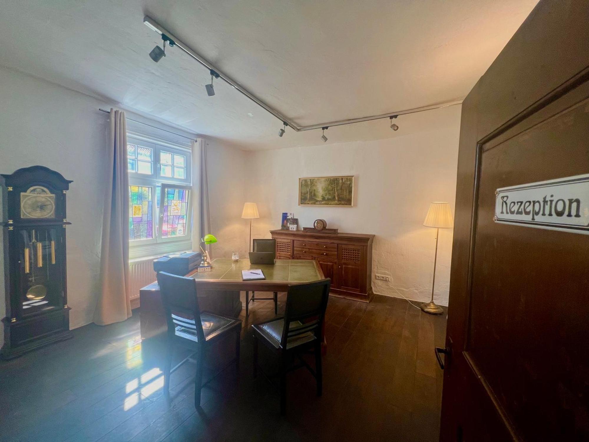 Hotel Pemue アルンスベルク エクステリア 写真